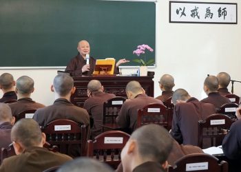 HÀNH TRÌ & VẤN ĐÁP – HT. THÍCH LỆ TRANG GIẢNG