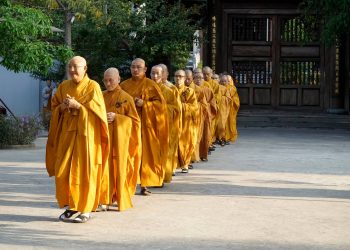 NGHI THỨC HÀNH TRÌ KINH HÀNH NIỆM PHẬT – HT. THÍCH THIỆN HOA