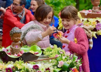 Những việc làm đơn giản để tích lũy công đức trong mùa Phật Đản