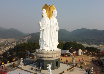 Truyền thuyết dân gian: Nguồn gốc của Quan Âm Tam Diện