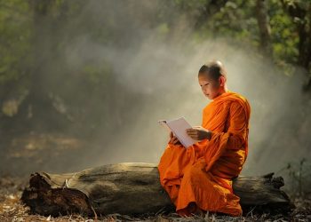 TỤNG KINH LÀ THUYẾT PHÁP